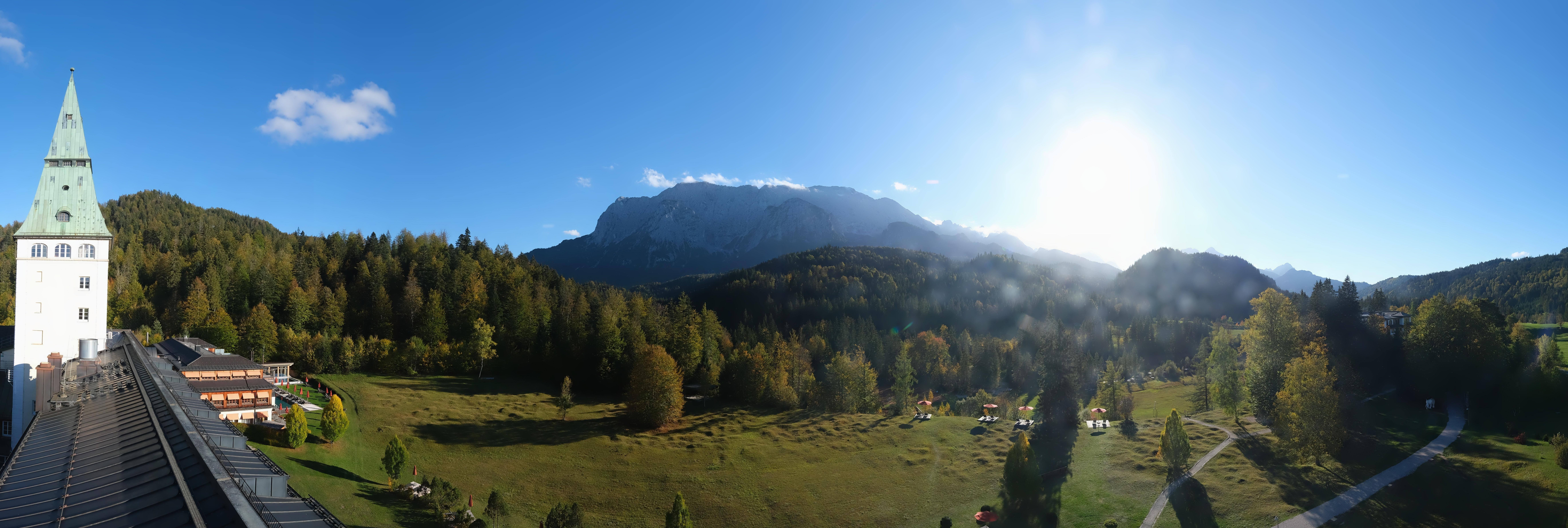 Archiv Foto Webcam Garmisch-Partenkirchen: Schloss Elmau