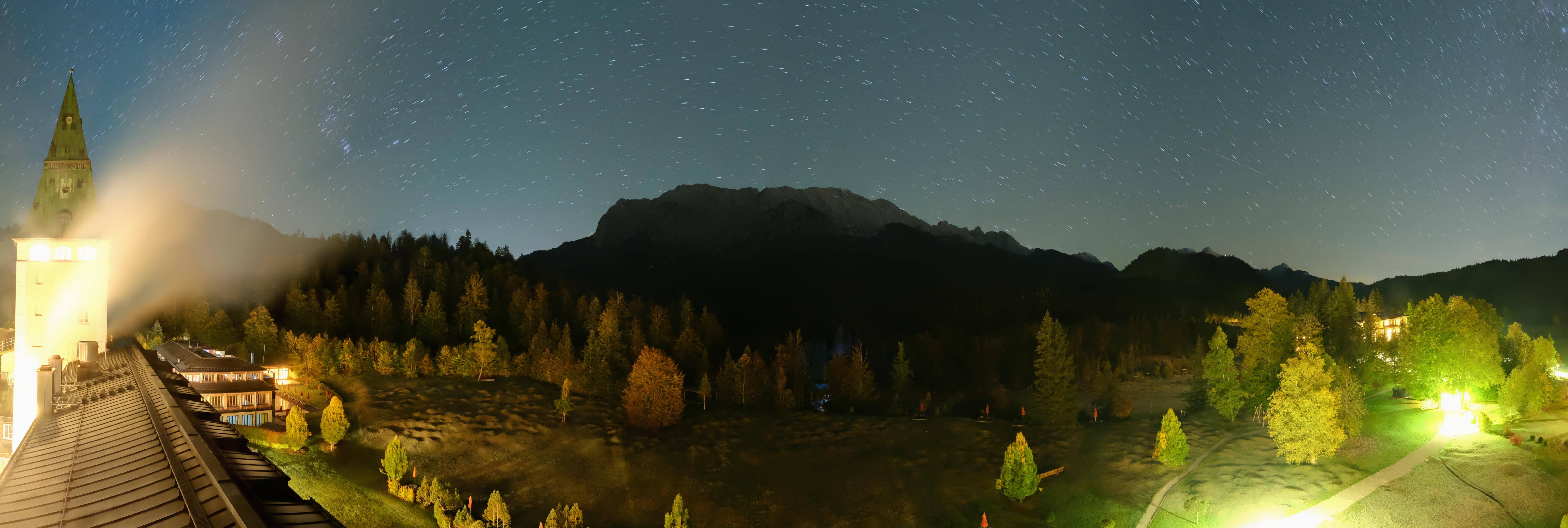 Archiv Foto Webcam Garmisch-Partenkirchen: Schloss Elmau