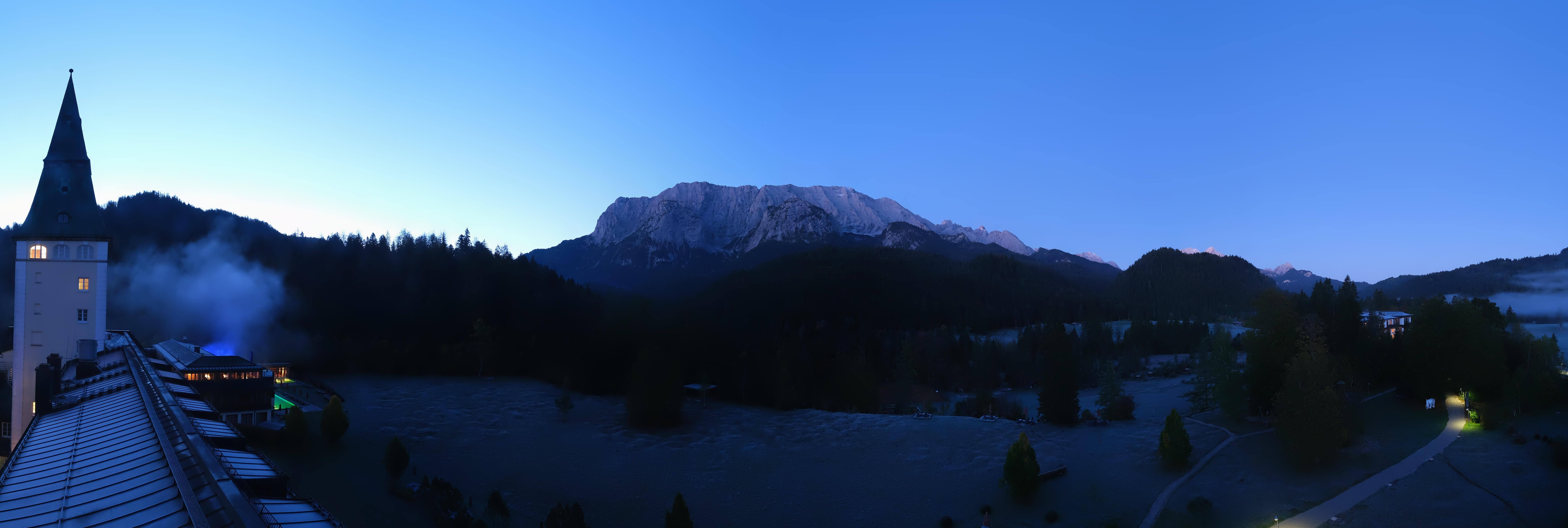 Archiv Foto Webcam Garmisch-Partenkirchen: Schloss Elmau