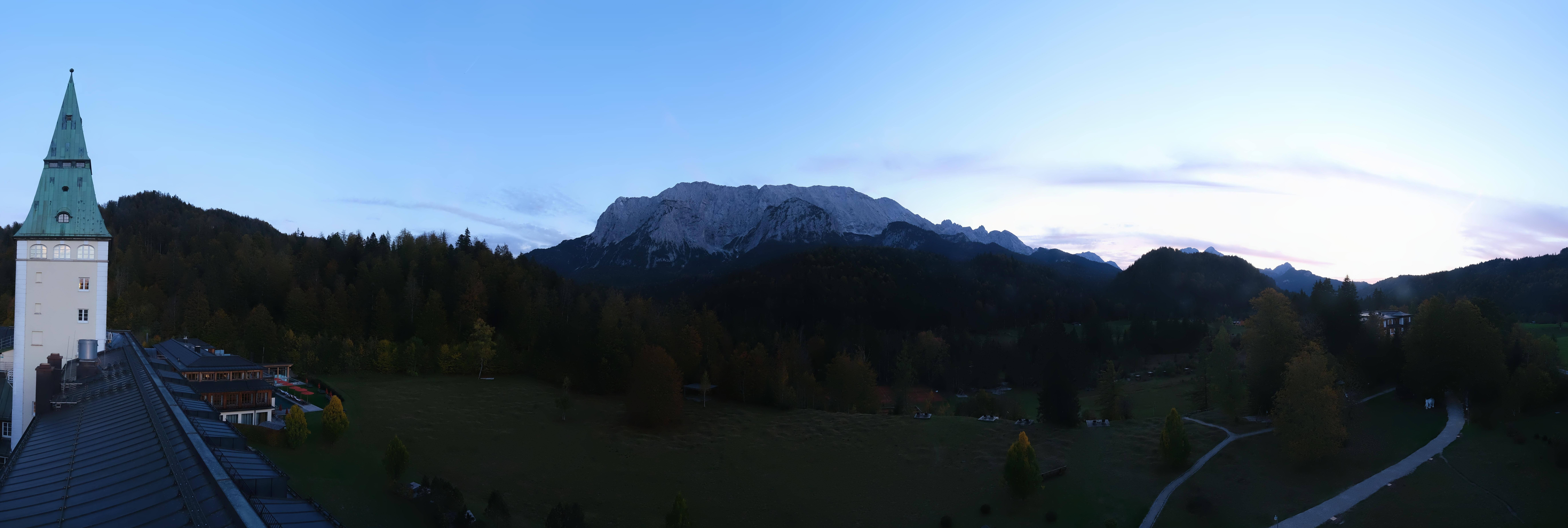 Archiv Foto Webcam Garmisch-Partenkirchen: Schloss Elmau