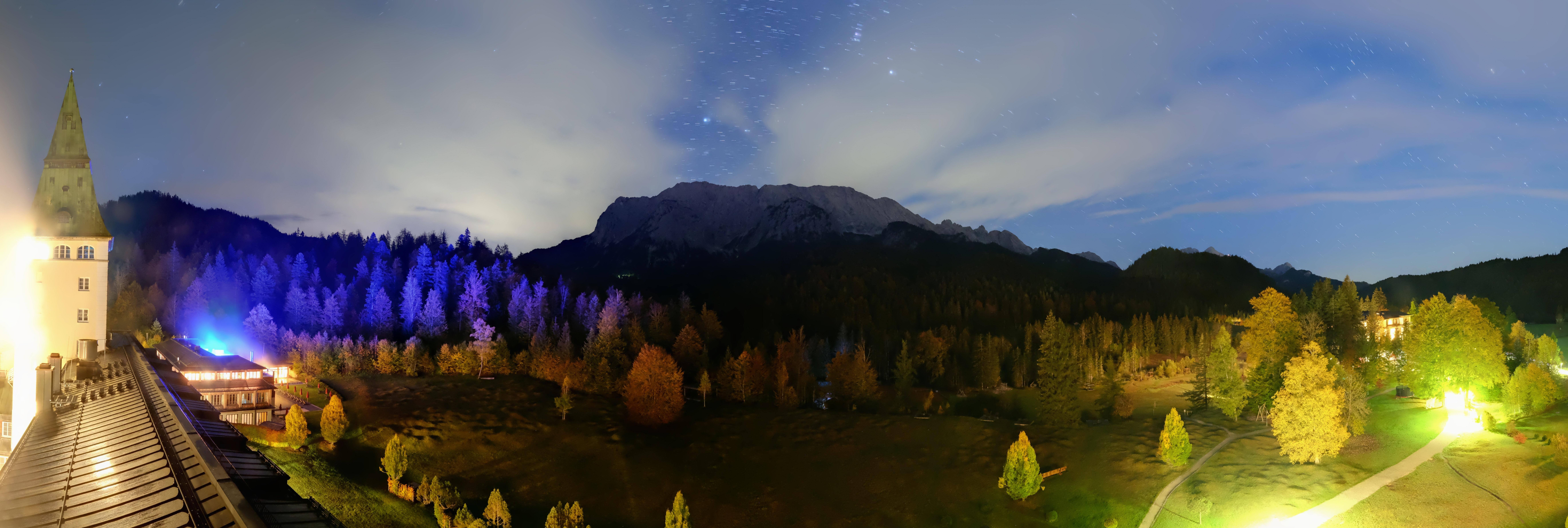Archiv Foto Webcam Garmisch-Partenkirchen: Schloss Elmau
