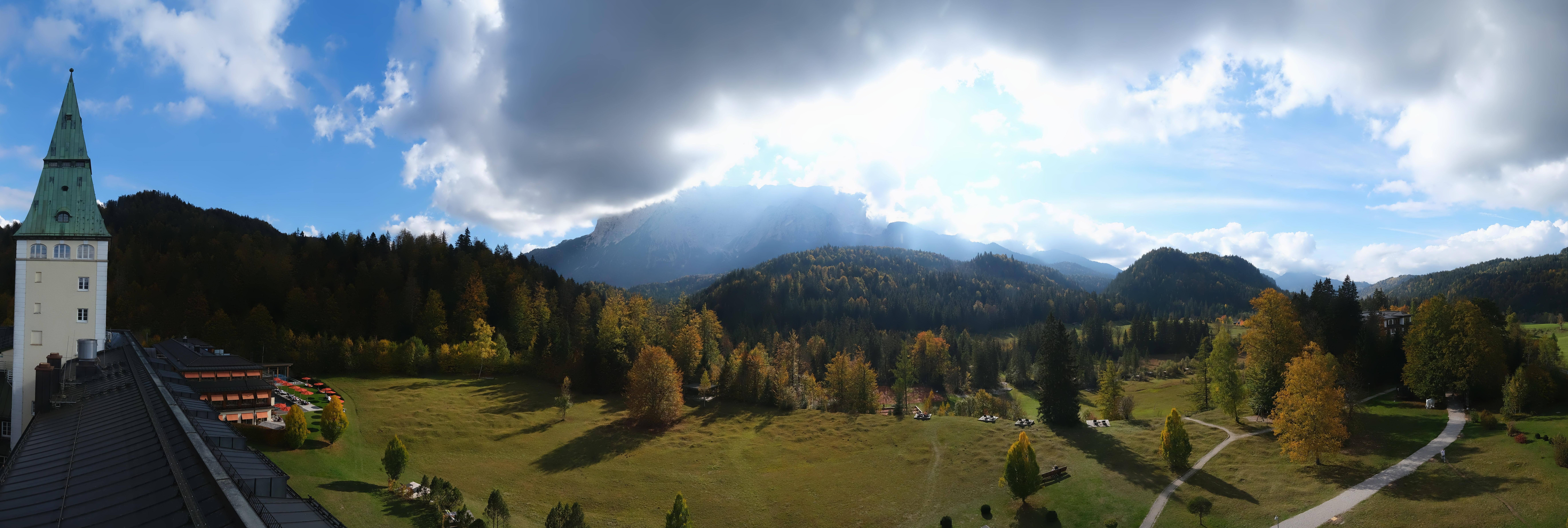 Archiv Foto Webcam Garmisch-Partenkirchen: Schloss Elmau