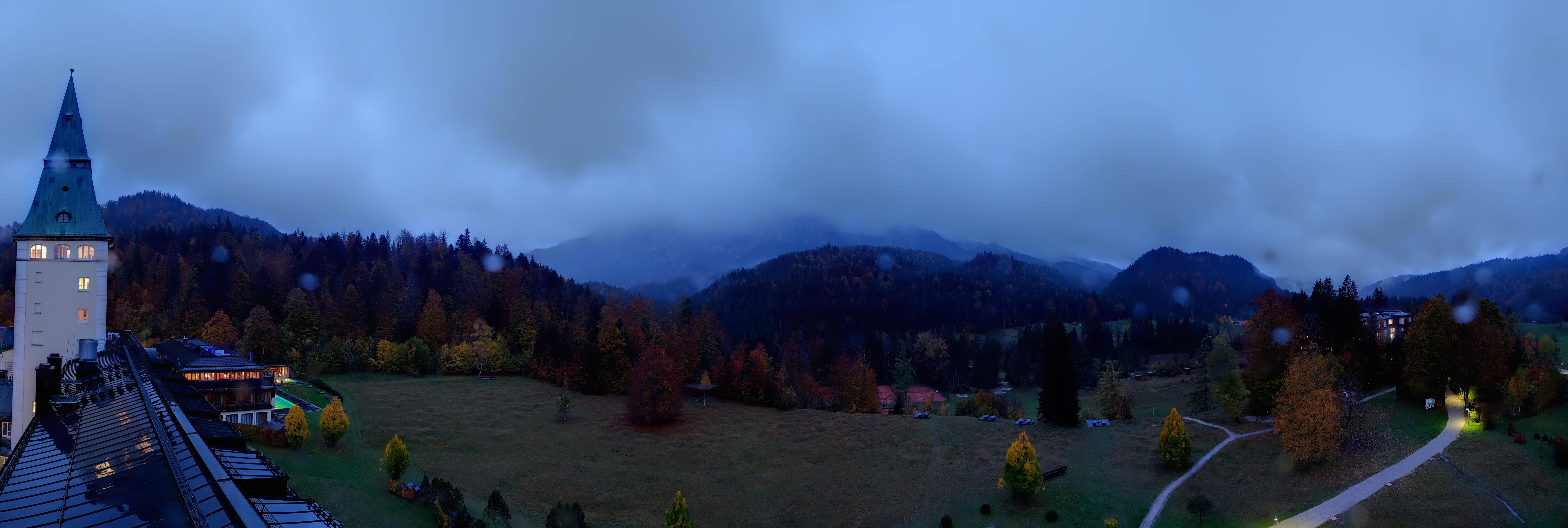 Archiv Foto Webcam Garmisch-Partenkirchen: Schloss Elmau