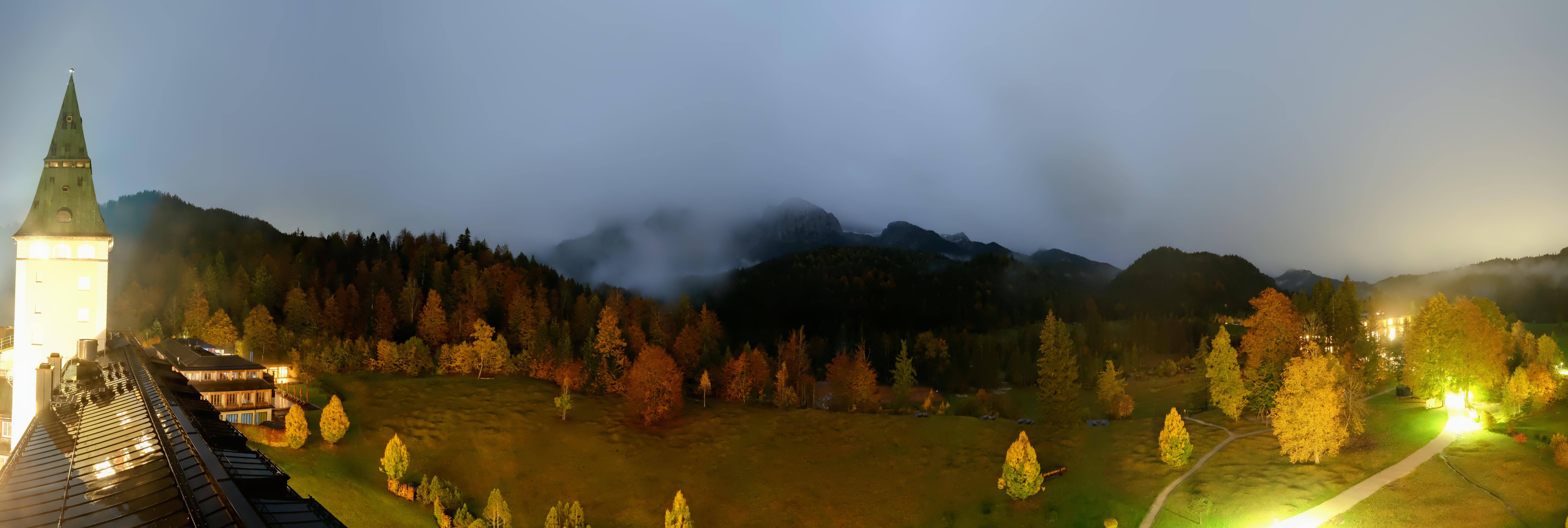 Archiv Foto Webcam Garmisch-Partenkirchen: Schloss Elmau