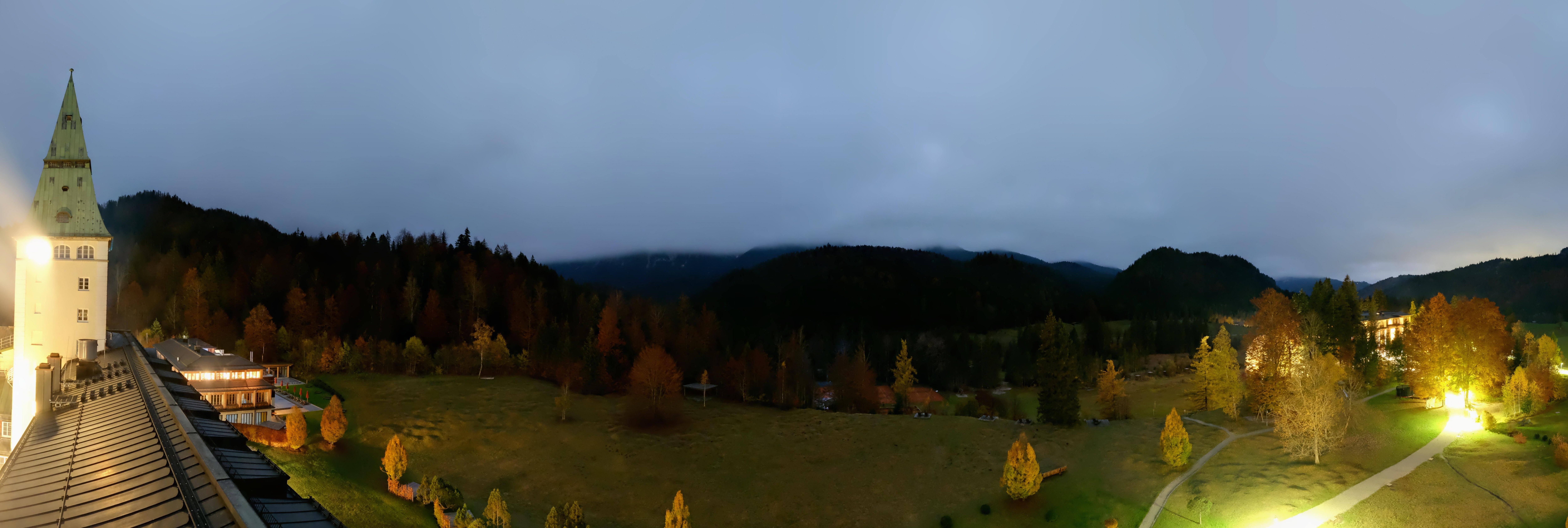 Archiv Foto Webcam Garmisch-Partenkirchen: Schloss Elmau