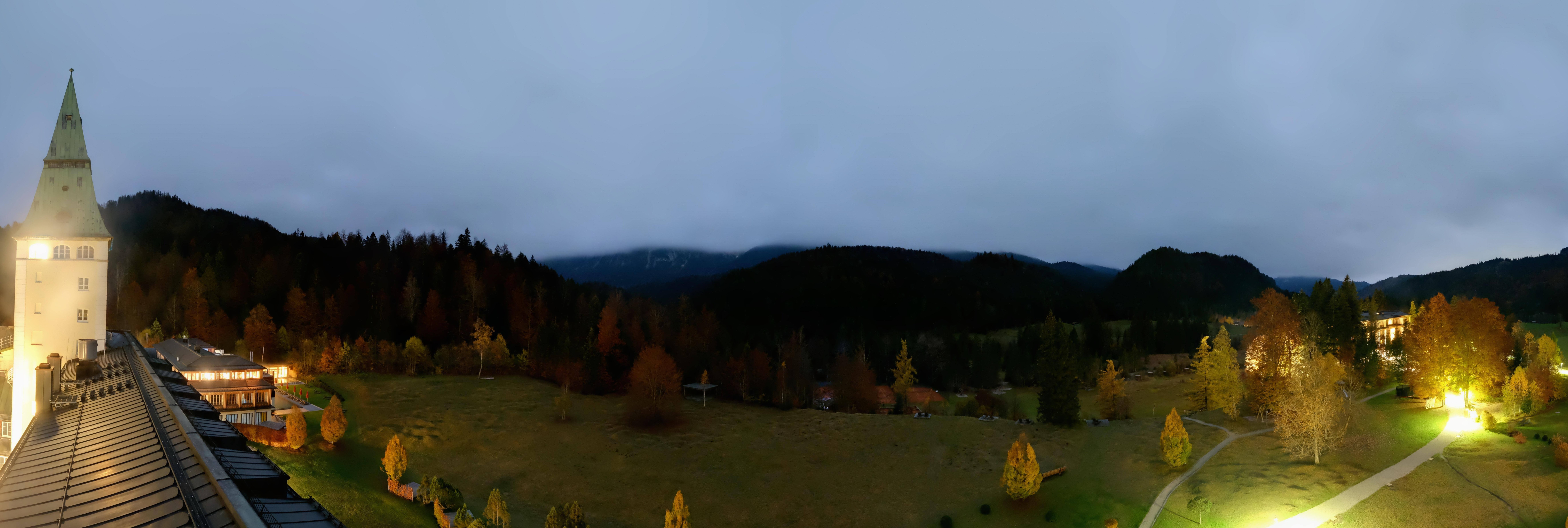 Archiv Foto Webcam Garmisch-Partenkirchen: Schloss Elmau