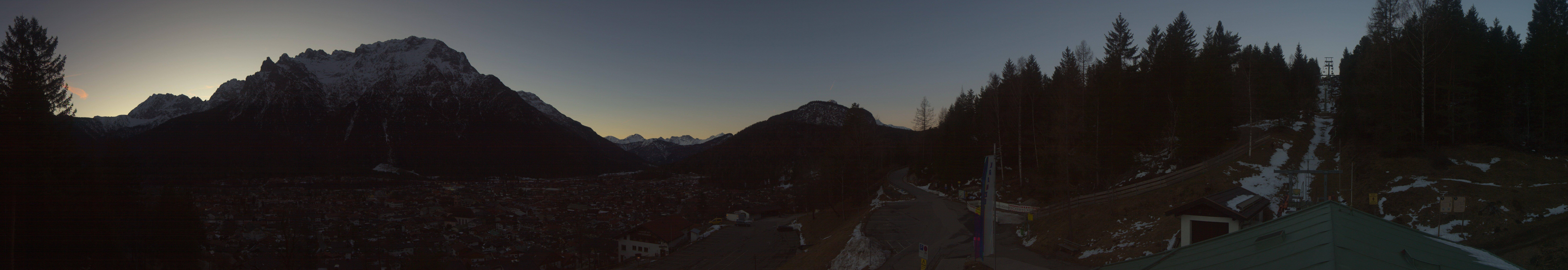 Archived image Webcam Mittenwald Panoramic view