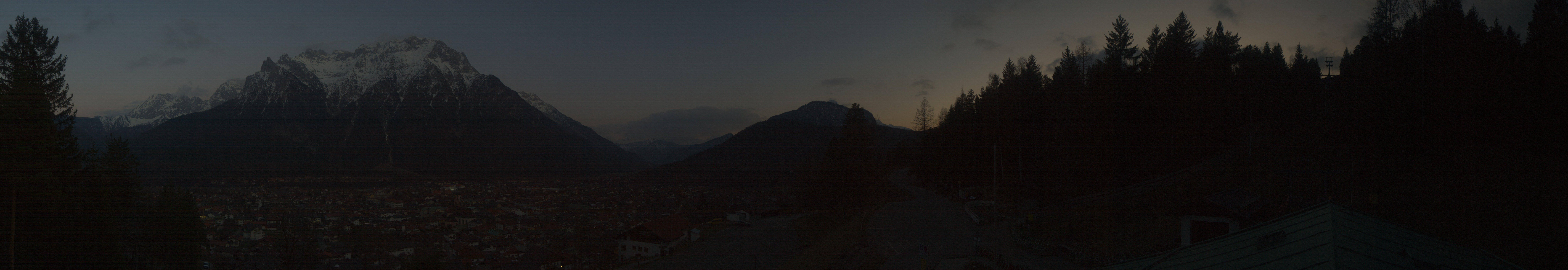 Archiv Foto Webcam Mittenwald Panoramablick