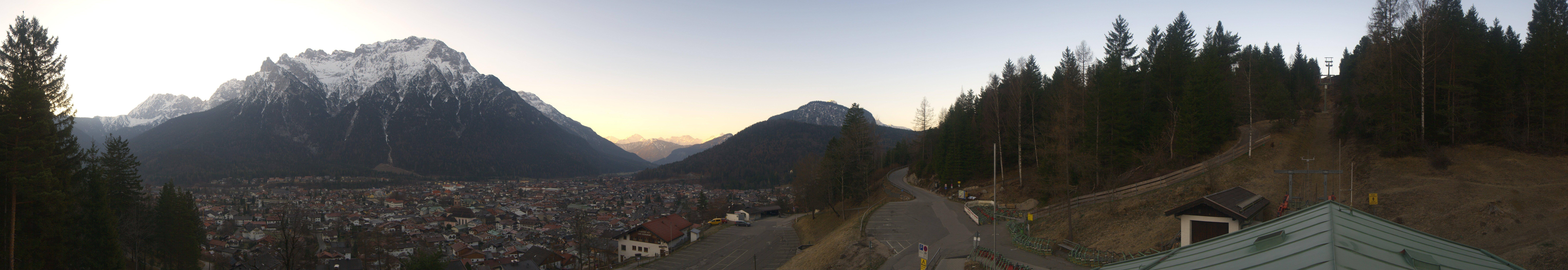 Archiv Foto Webcam Mittenwald Panoramablick