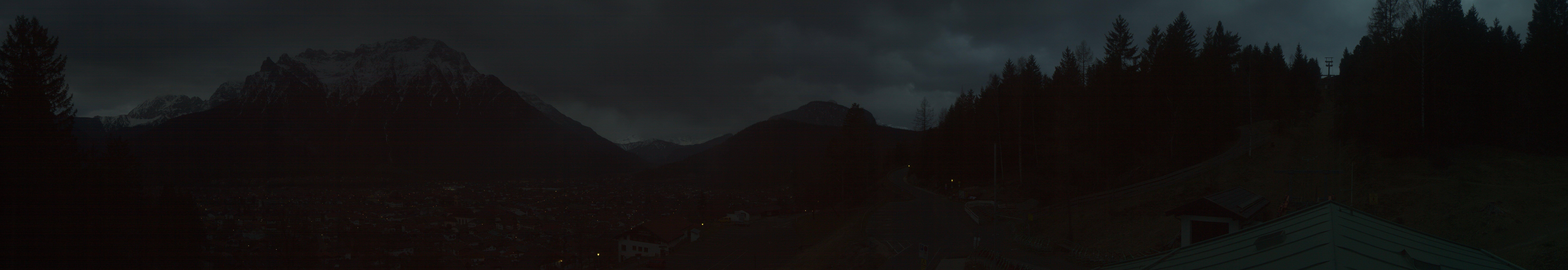 Archiv Foto Webcam Mittenwald Panoramablick