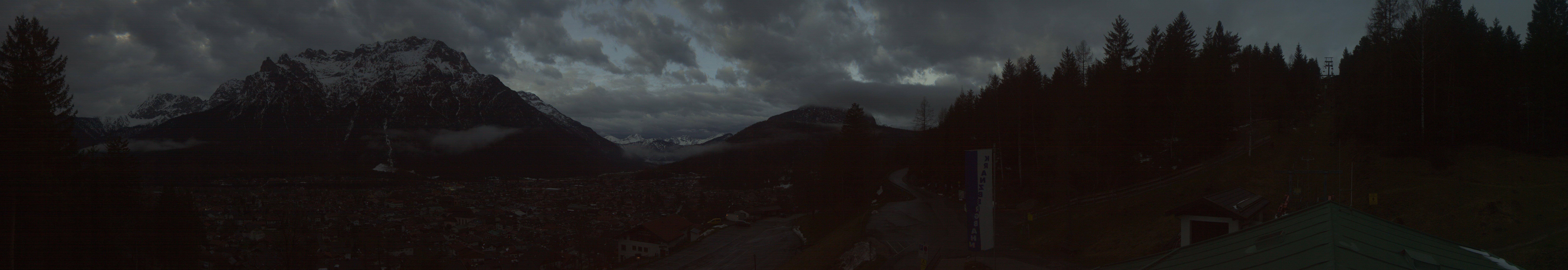 Archived image Webcam Mittenwald Panoramic view