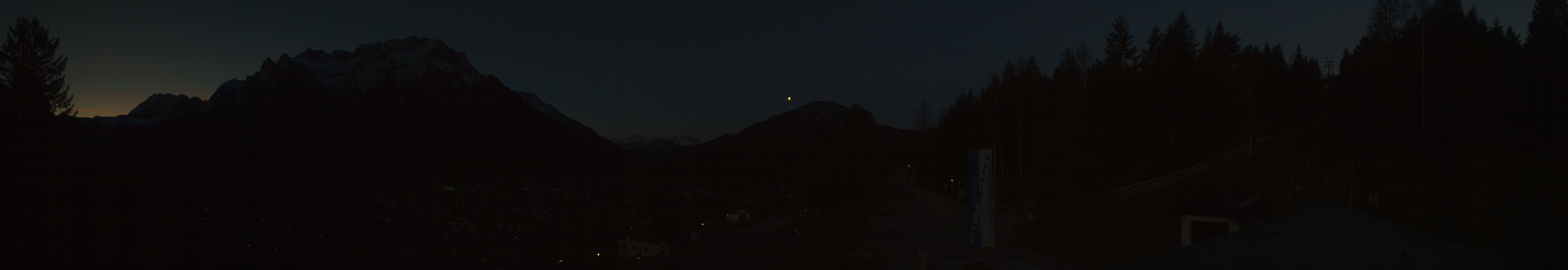 Archiv Foto Webcam Mittenwald Panoramablick