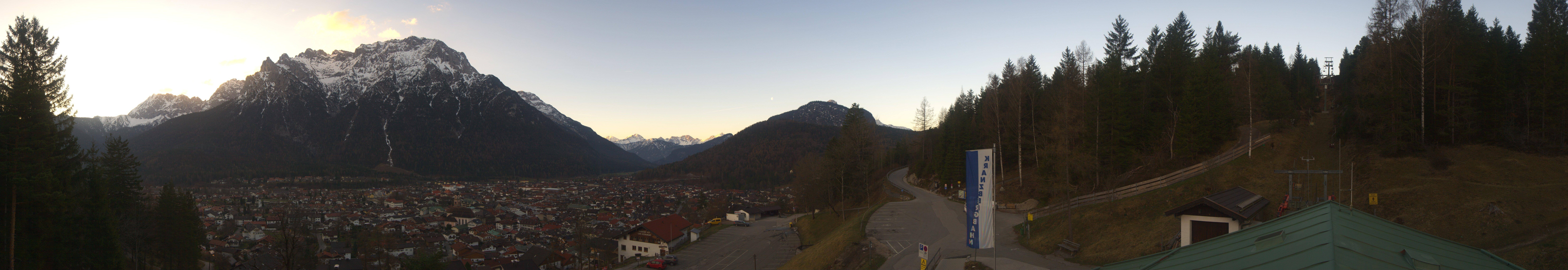 Archiv Foto Webcam Mittenwald Panoramablick