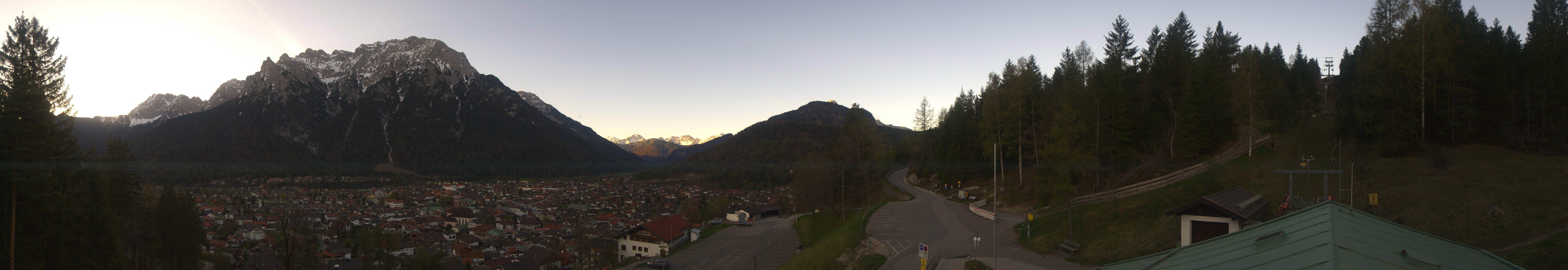 Archiv Foto Webcam Mittenwald Panoramablick