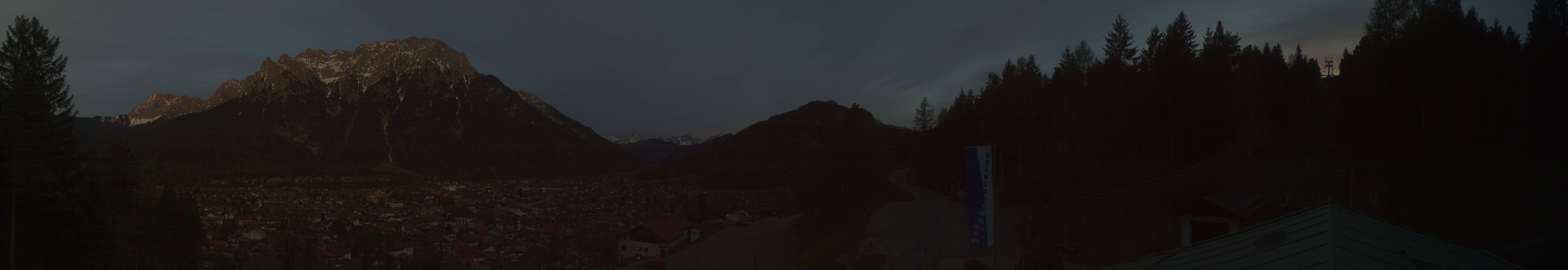 Archiv Foto Webcam Mittenwald Panoramablick