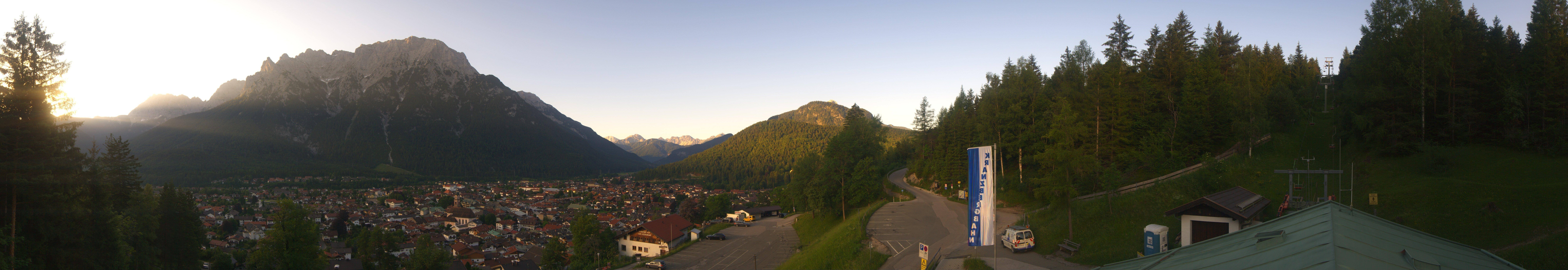 Archiv Foto Webcam Mittenwald Panoramablick