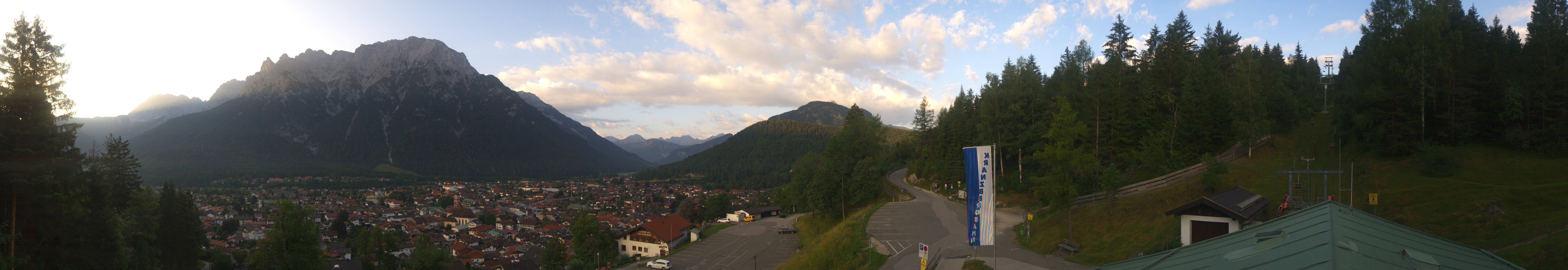 Archiv Foto Webcam Mittenwald Panoramablick