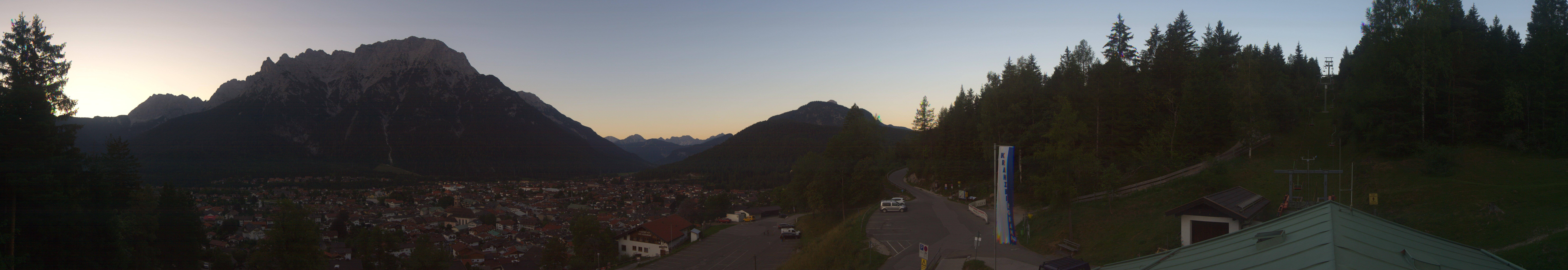 Archiv Foto Webcam Mittenwald Panoramablick