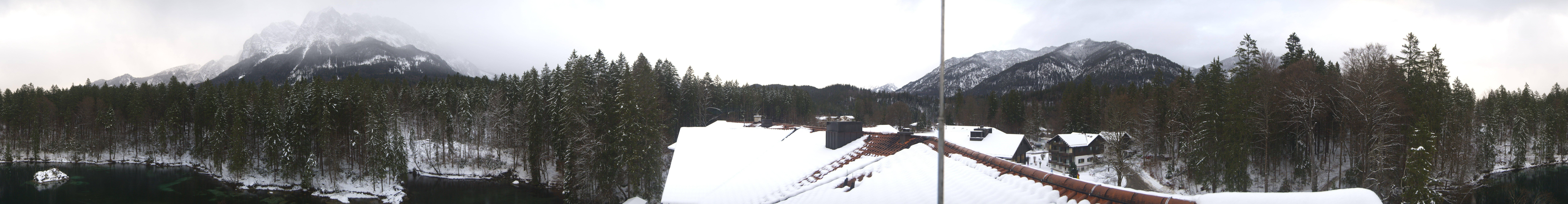 Archiv Foto Webcam Grainau: Zugspitzblick vom Hotel am Badersee