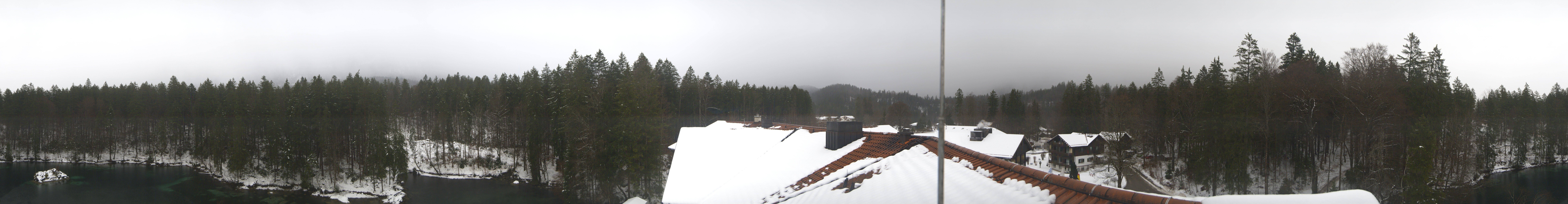 Archived image Webcam Zugspitze: Lake Badersee