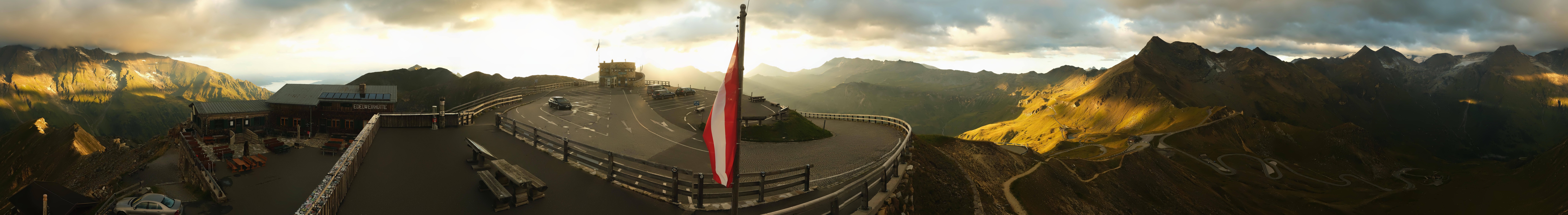 Archived image Webcam Panorama Grossglockner High Alpine Road - Edelweißhütte