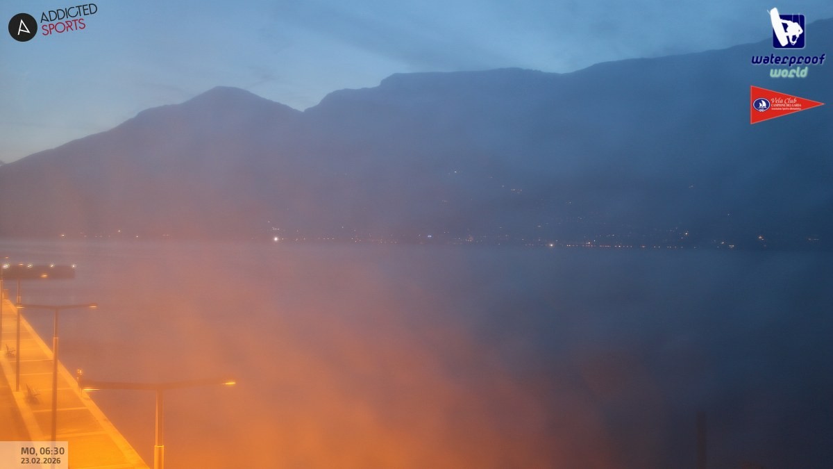 Archiv Foto Webcam Gardasee Campione del Garda