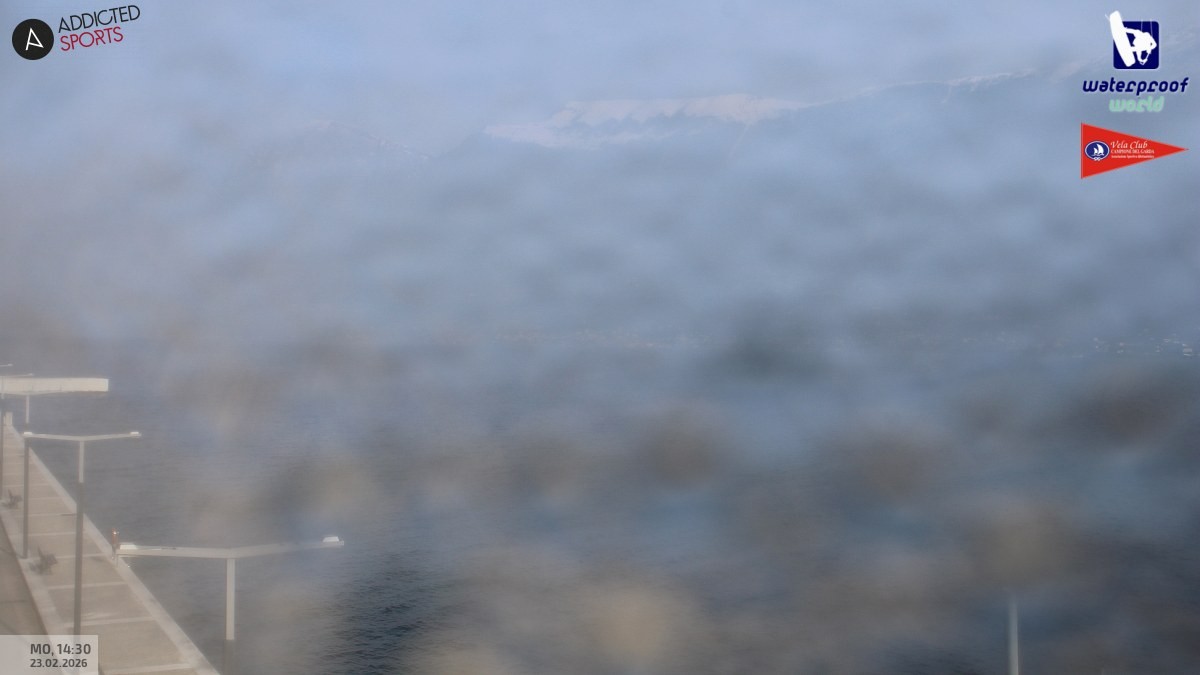 Archiv Foto Webcam Gardasee Campione del Garda