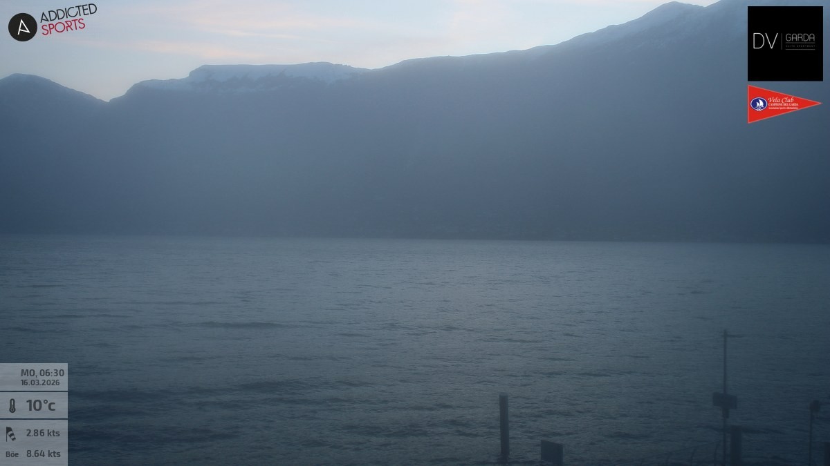 Archiv Foto Webcam Gardasee Campione del Garda