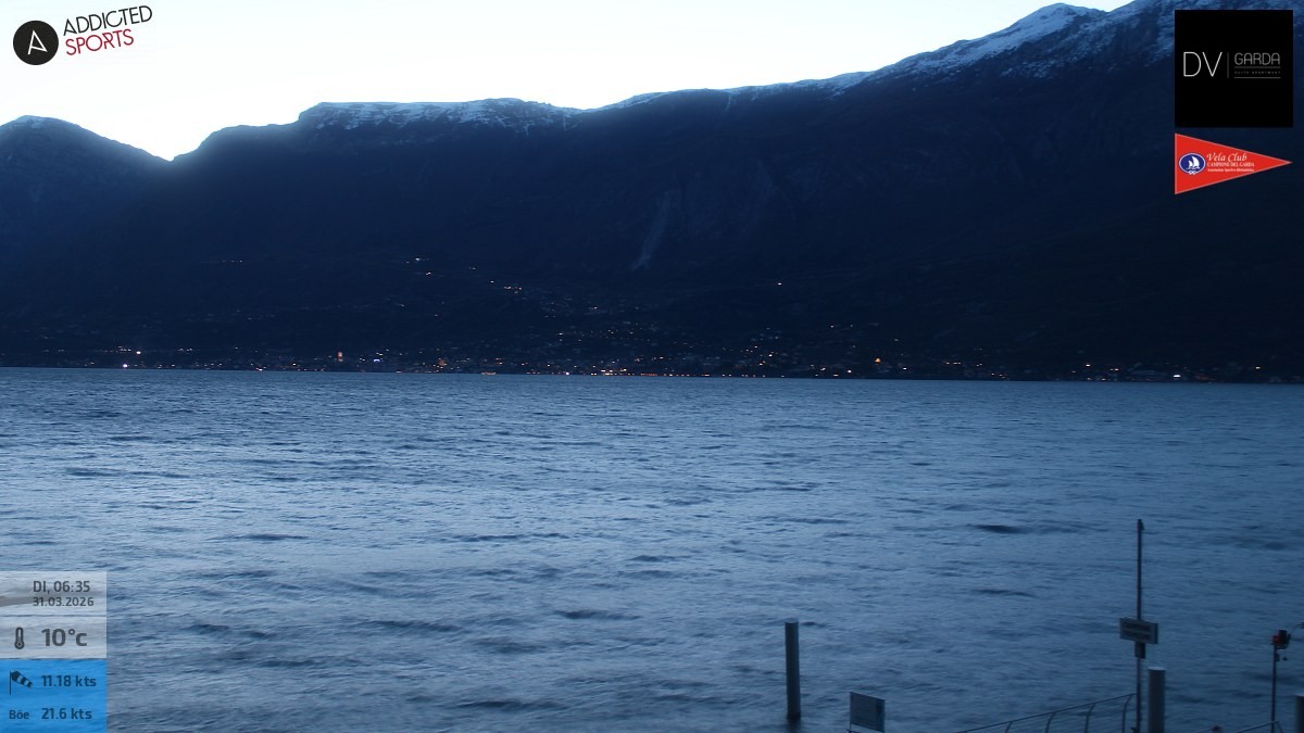 Archiv Foto Webcam Gardasee Campione del Garda