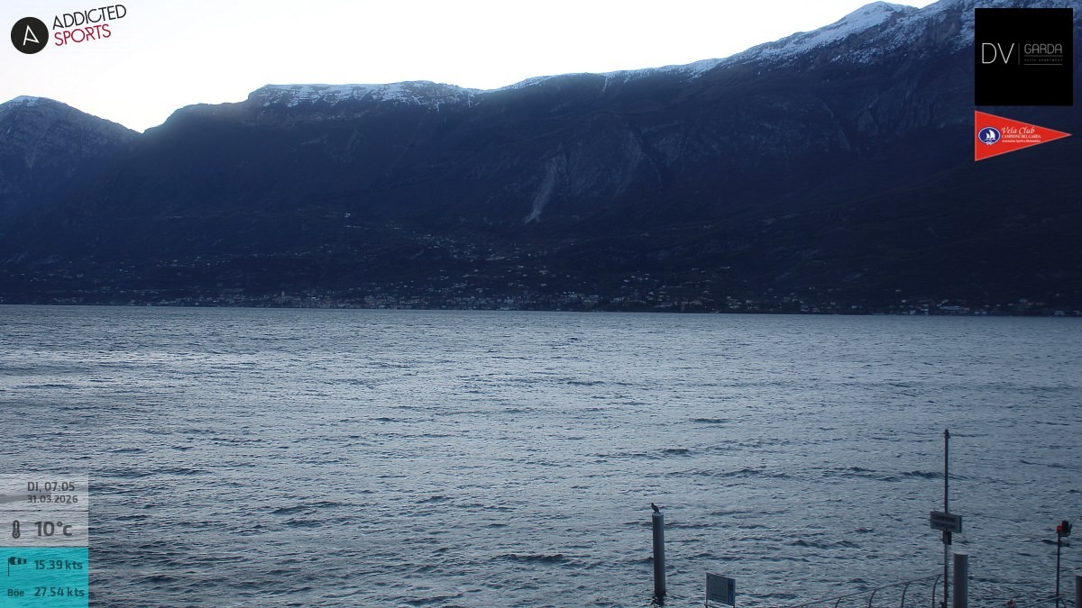 Archiv Foto Webcam Gardasee Campione del Garda