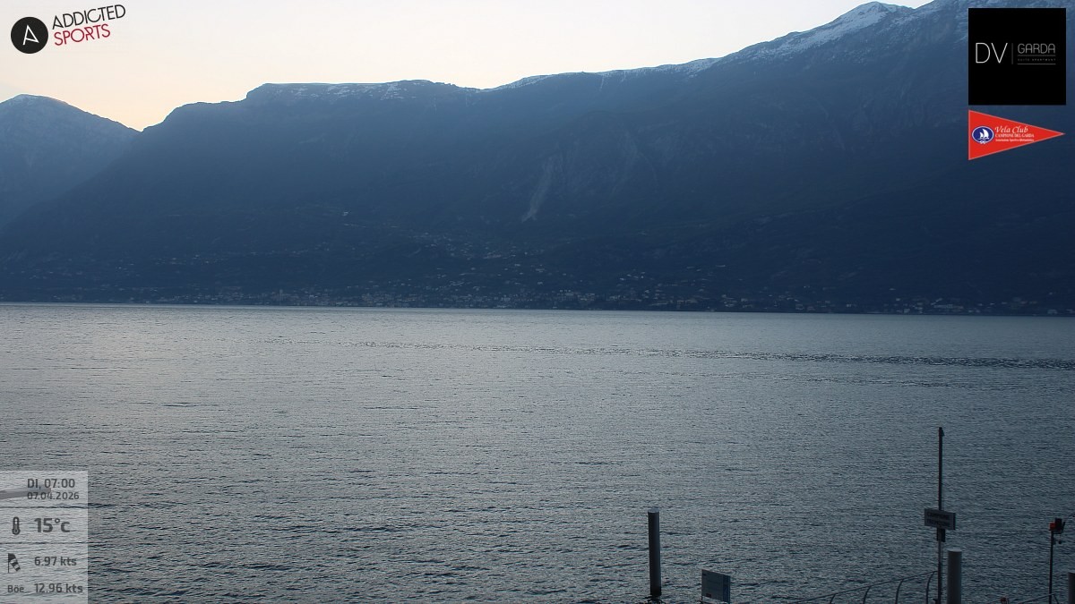 Archiv Foto Webcam Gardasee Campione del Garda