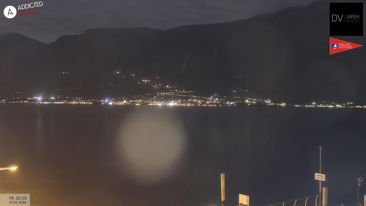Archiv Foto Webcam Gardasee Campione del Garda