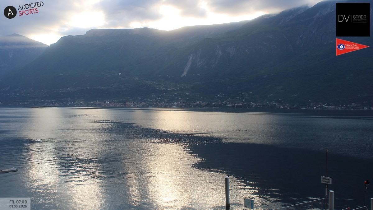 Archiv Foto Webcam Gardasee Campione del Garda