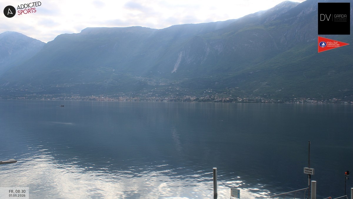 Archiv Foto Webcam Gardasee Campione del Garda