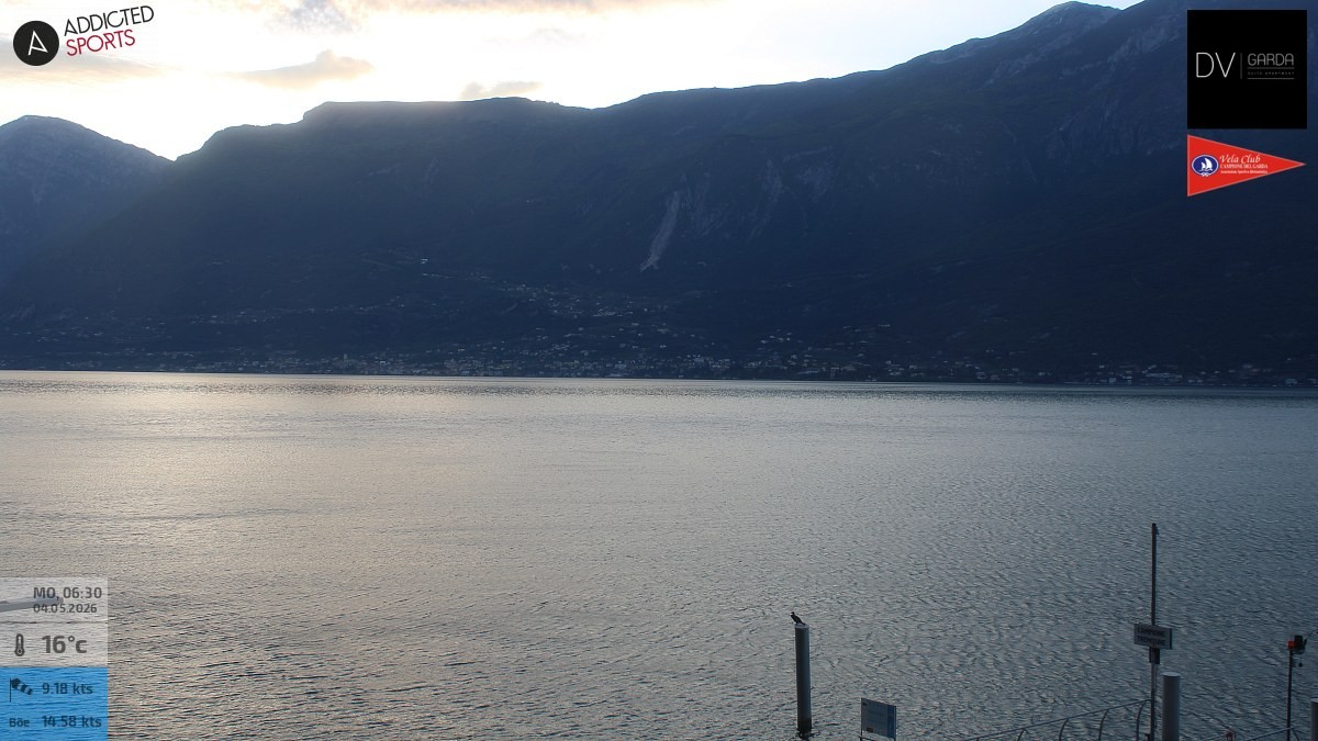 Archiv Foto Webcam Gardasee Campione del Garda