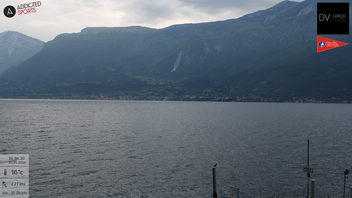 Archiv Foto Webcam Gardasee Campione del Garda