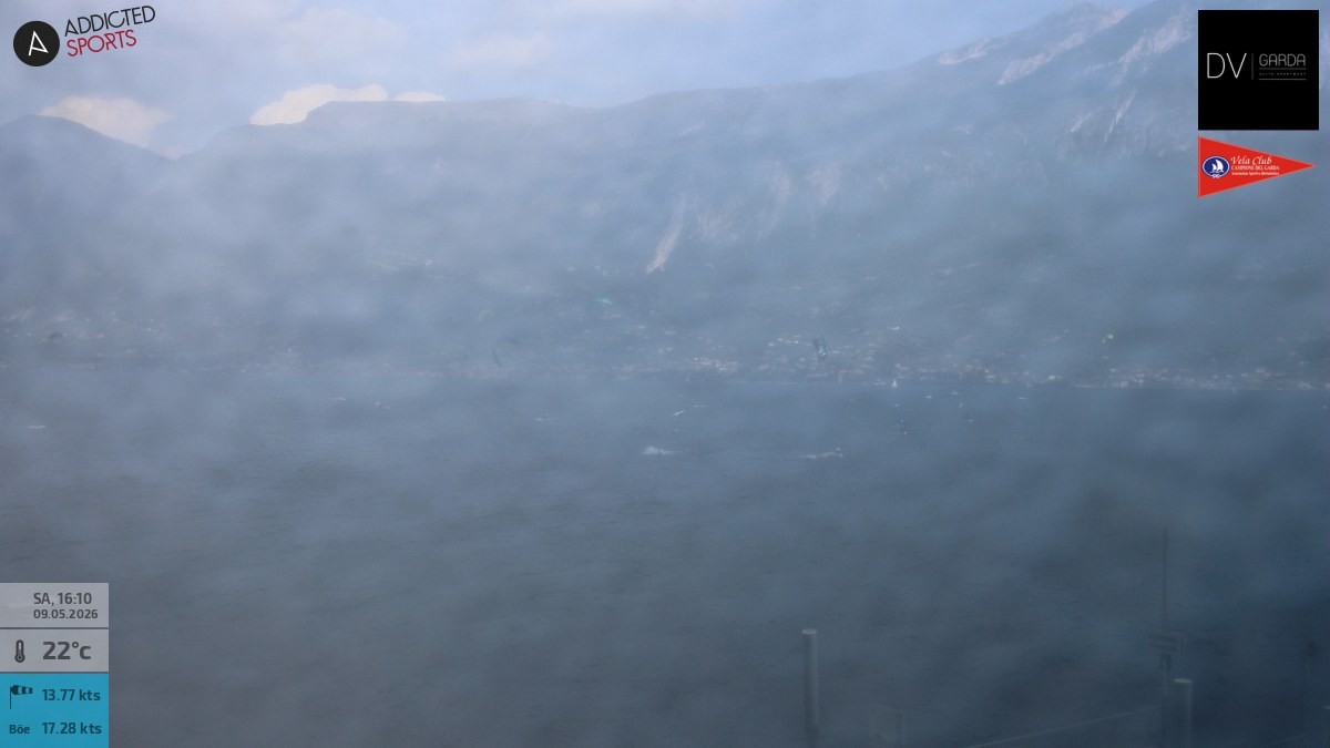 Archiv Foto Webcam Gardasee Campione del Garda