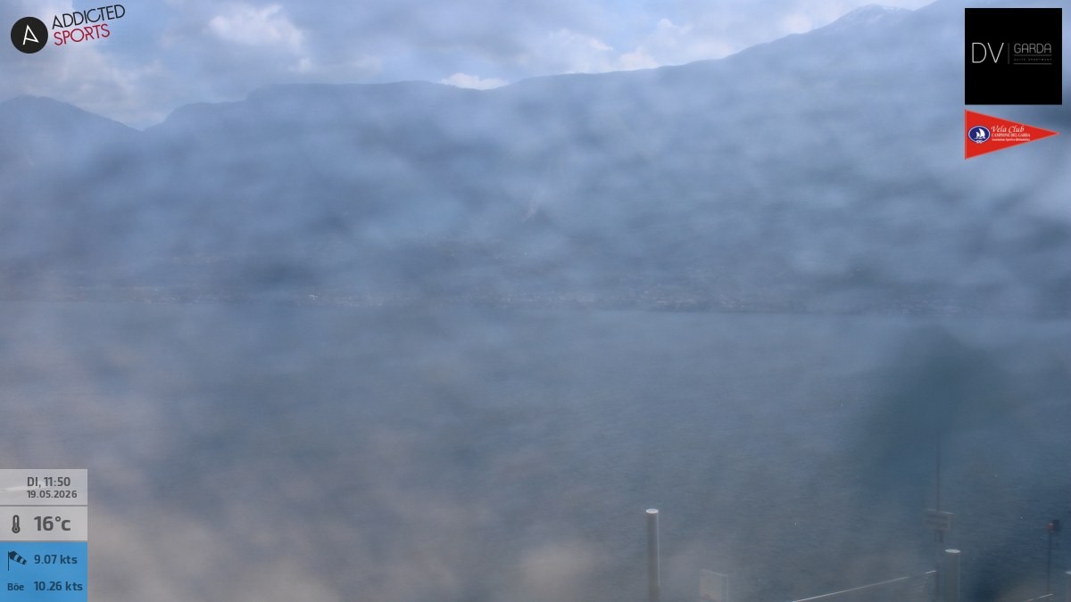 Archiv Foto Webcam Gardasee Campione del Garda