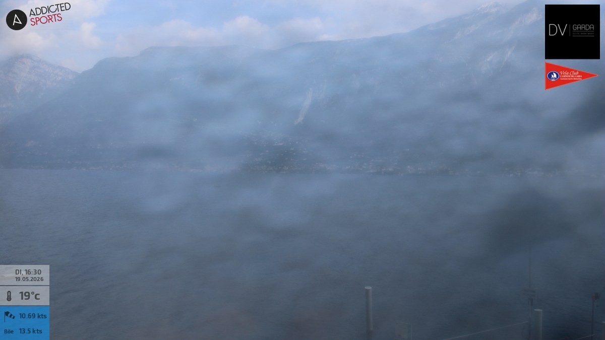 Archiv Foto Webcam Gardasee Campione del Garda
