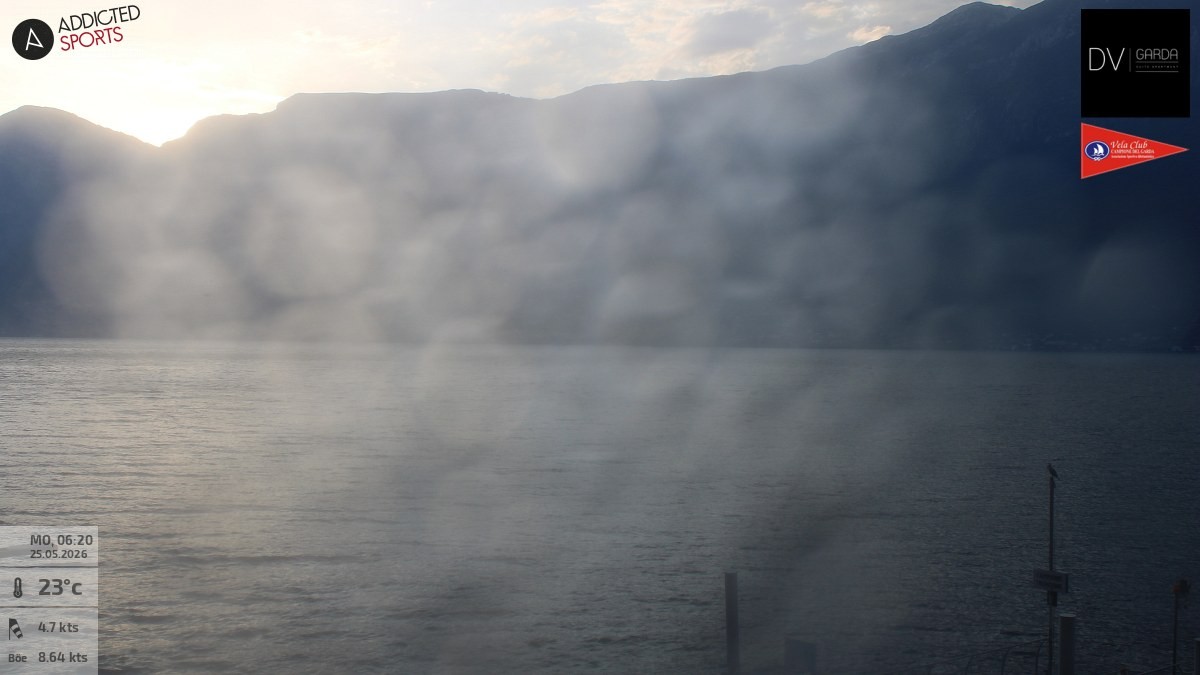 Archiv Foto Webcam Gardasee Campione del Garda