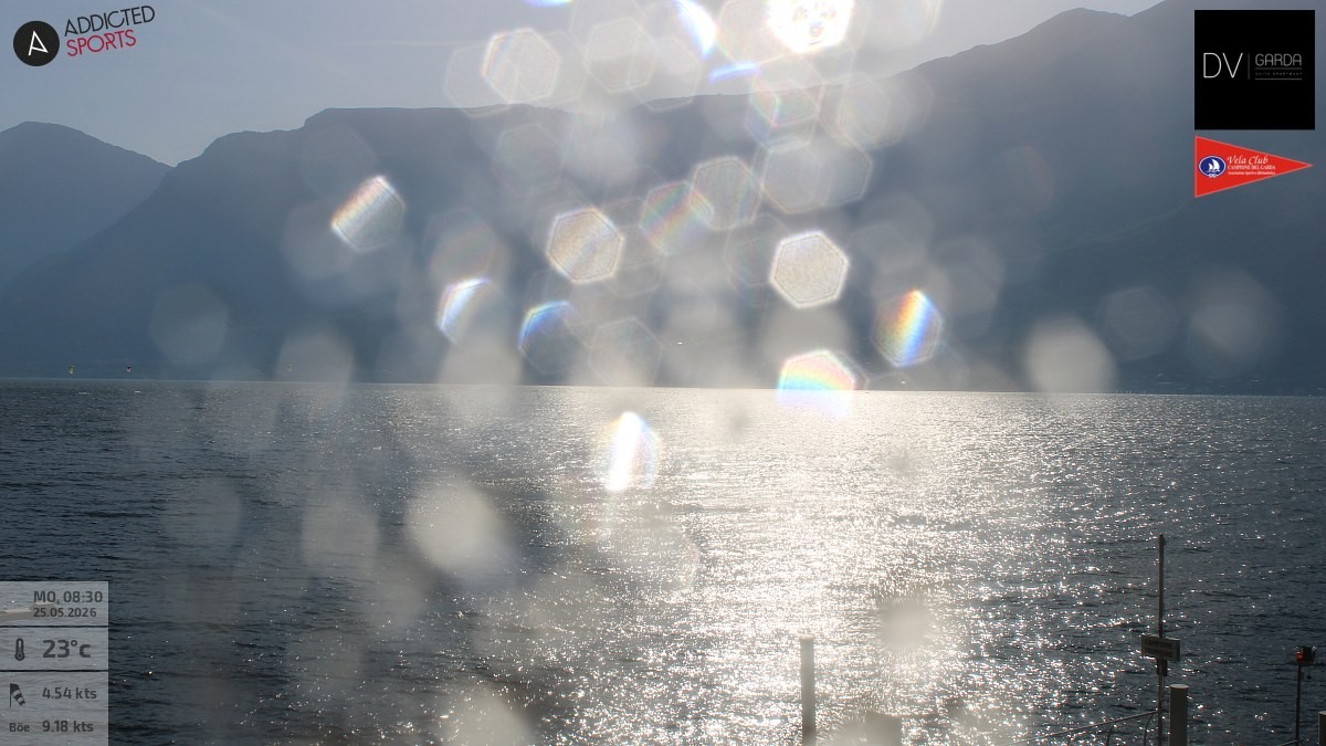 Archiv Foto Webcam Gardasee Campione del Garda