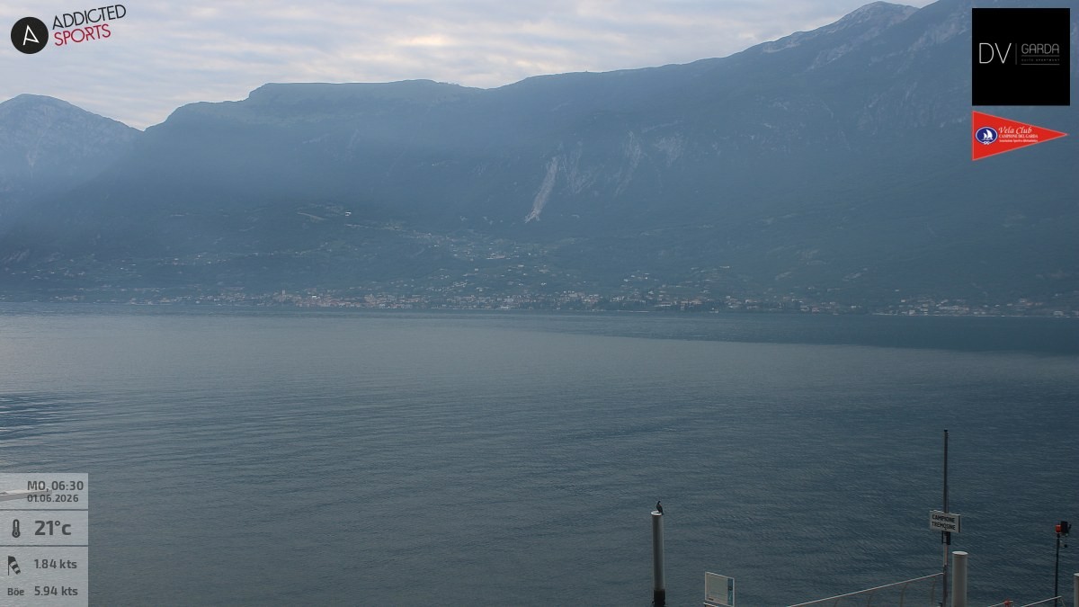 Archiv Foto Webcam Gardasee Campione del Garda