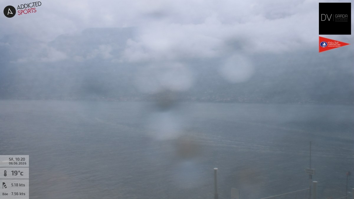 Archiv Foto Webcam Gardasee Campione del Garda