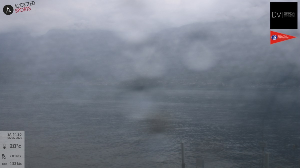 Archiv Foto Webcam Gardasee Campione del Garda