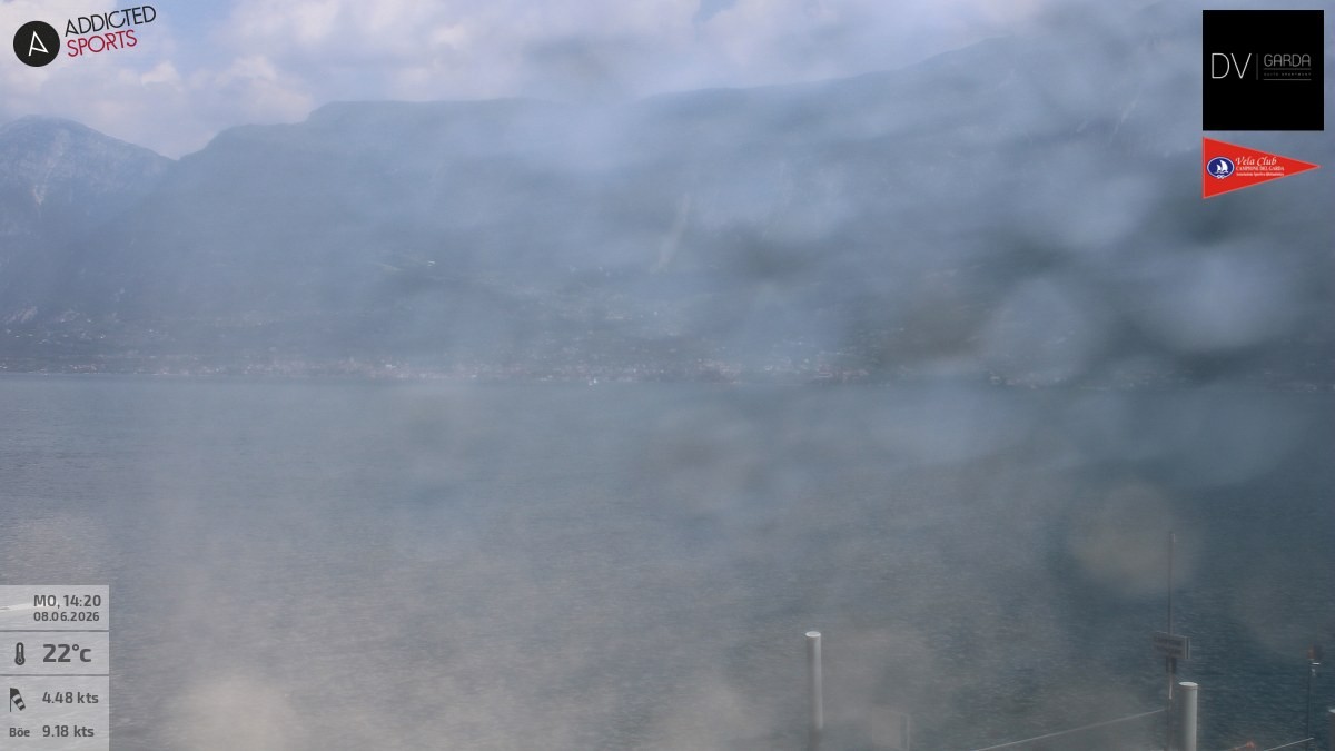 Archiv Foto Webcam Gardasee Campione del Garda