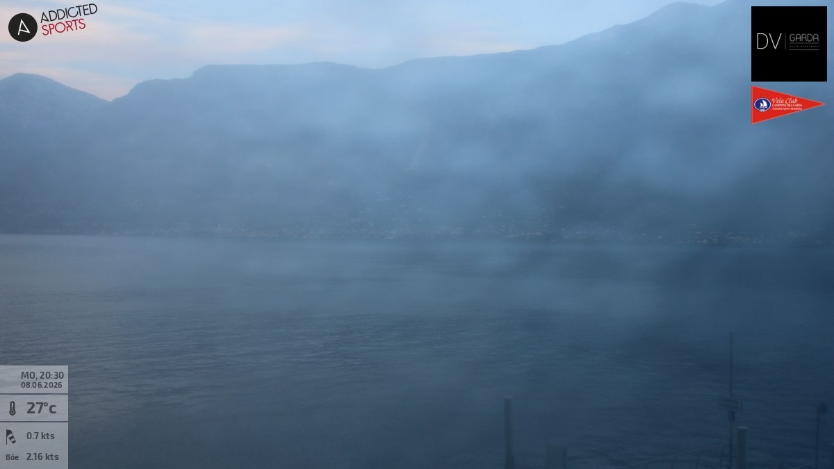 Archiv Foto Webcam Gardasee Campione del Garda