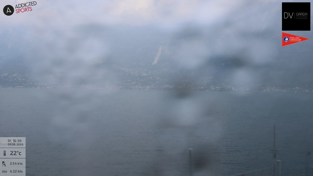 Archiv Foto Webcam Gardasee Campione del Garda