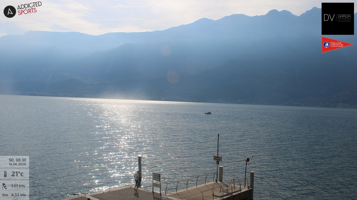Archiv Foto Webcam Gardasee Campione del Garda
