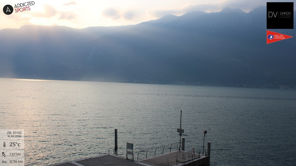 Archiv Foto Webcam Gardasee Campione del Garda