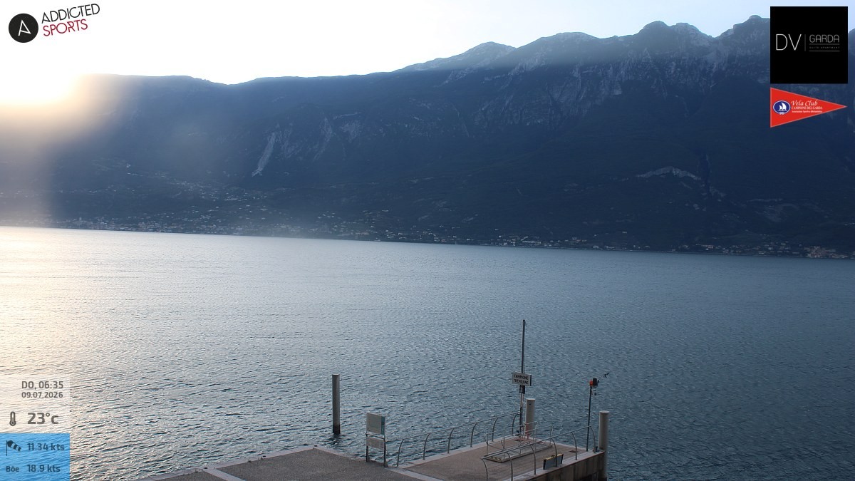 Archiv Foto Webcam Gardasee Campione del Garda